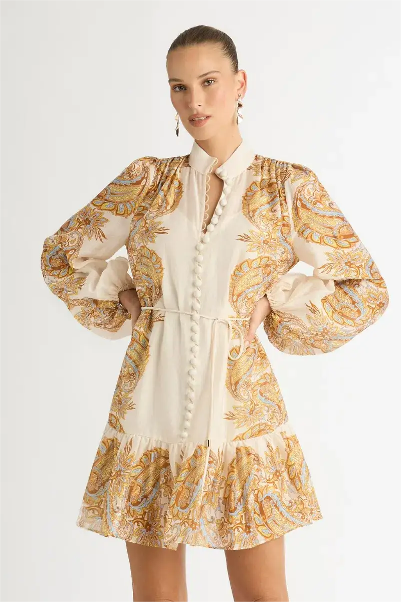 Gracefully Styled Dress for Any Occasion