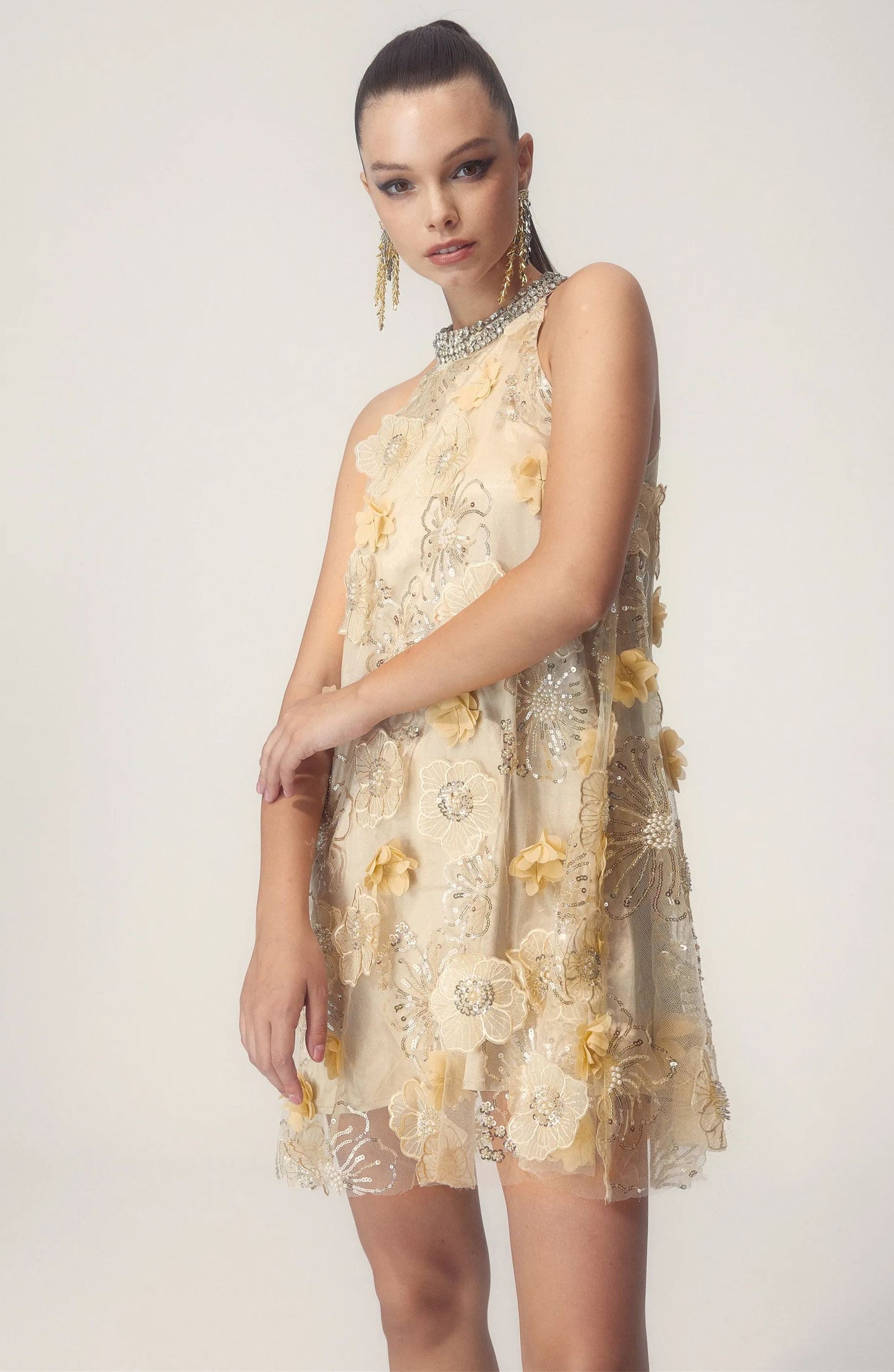 Beautifully Crafted Dress in a Classic Style