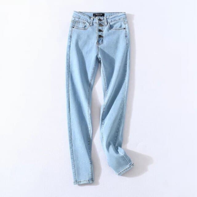 Classic Vintage Pants with a Flattering Fit