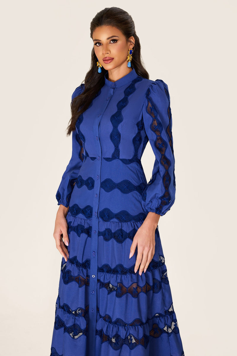 Beautifully Finished Dress in a Timeless Design