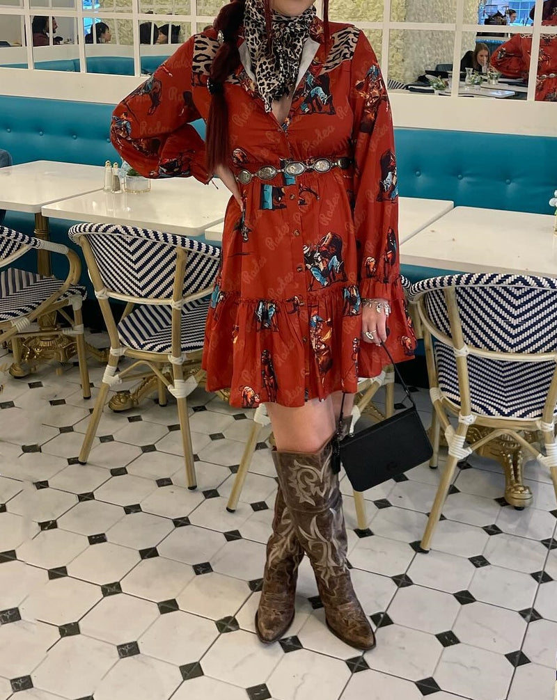 Beautifully Crafted Dress in a Classic Style