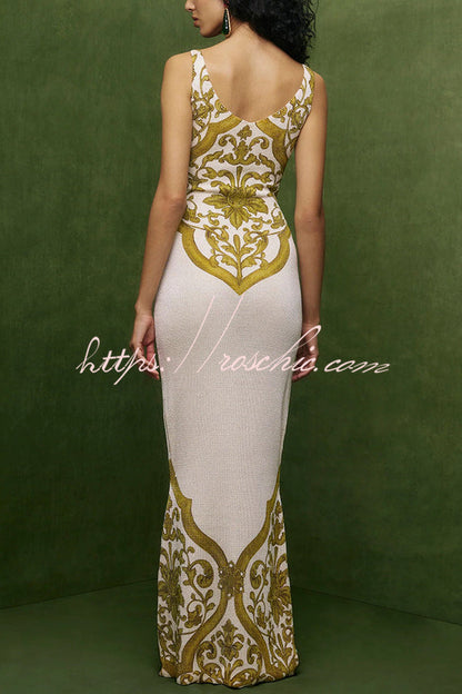 Well Tailored Dress with a Graceful Silhouette