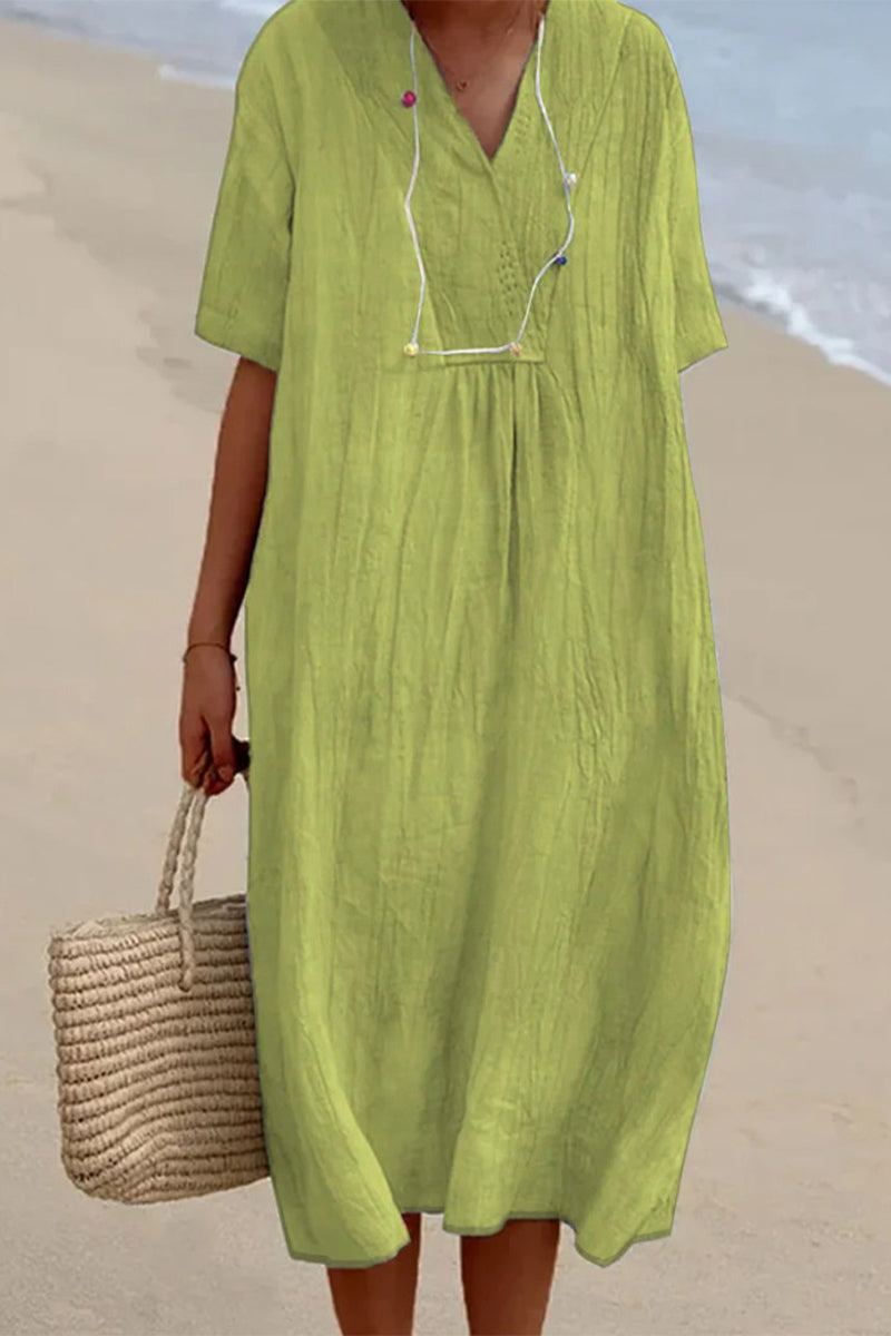 Well Tailored Dress with a Graceful Silhouette