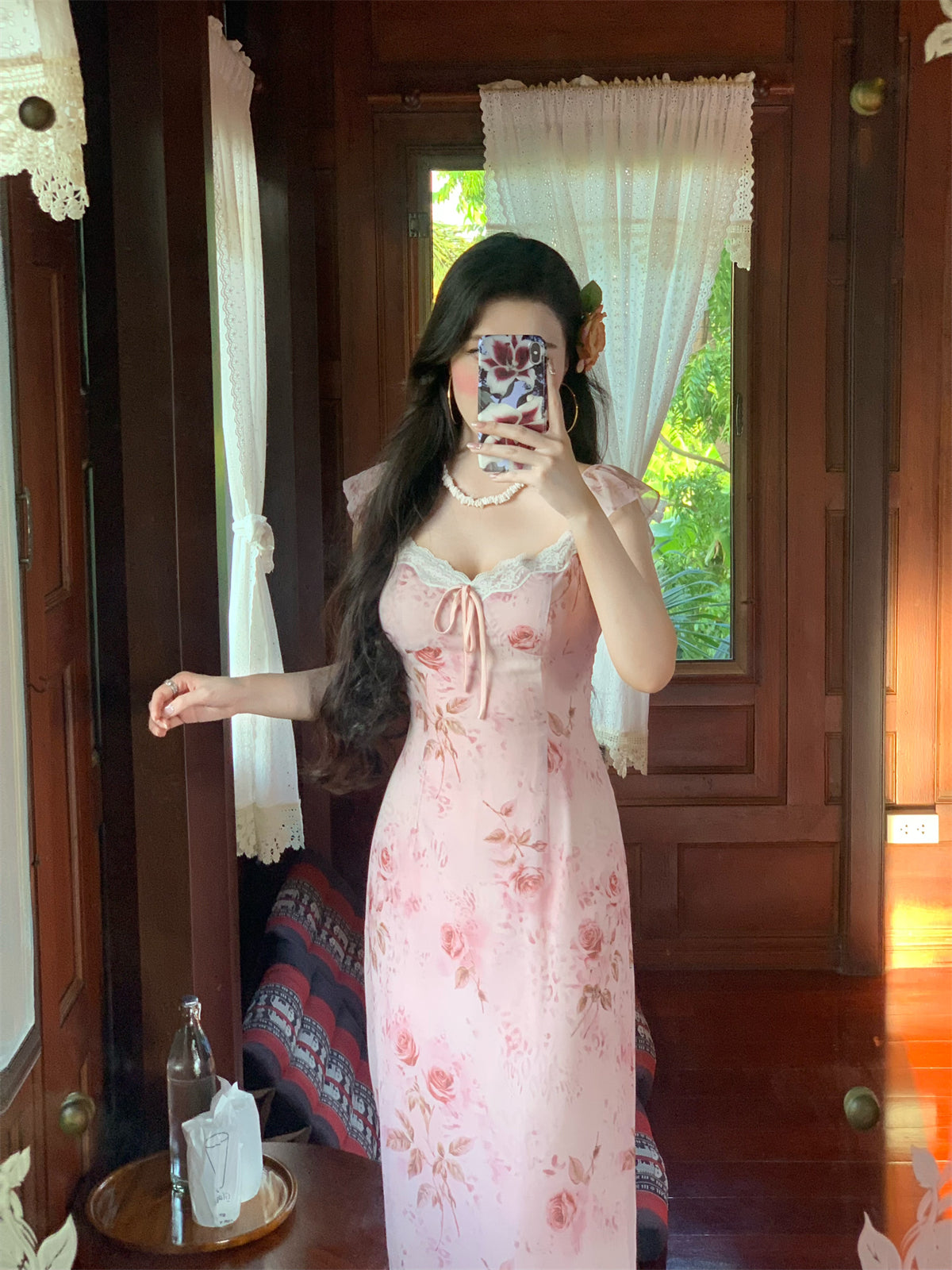 Classic Vintage & Enduringly Stylish Dress