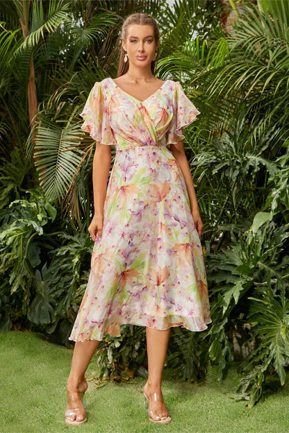 Beautifully Finished Dress in a Timeless Design