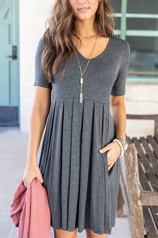 Beautifully Finished Dress in a Timeless Design
