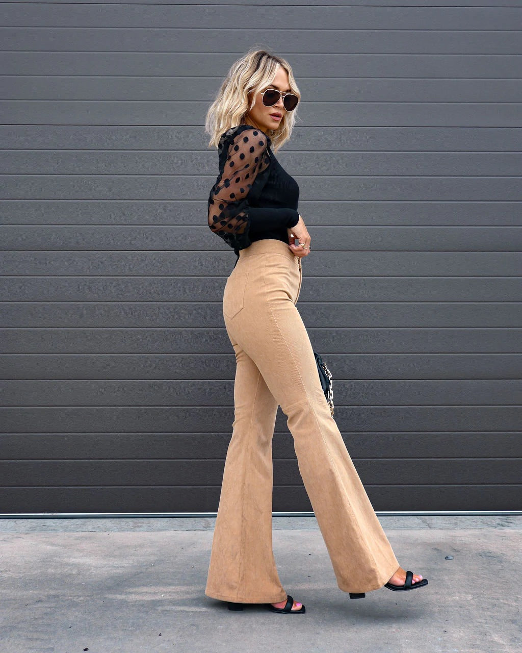 Sophisticated Pants with a Clean Classic Look