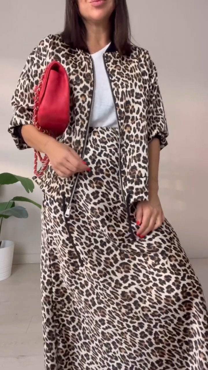 Classic Vintage Garment with a Flattering Fit