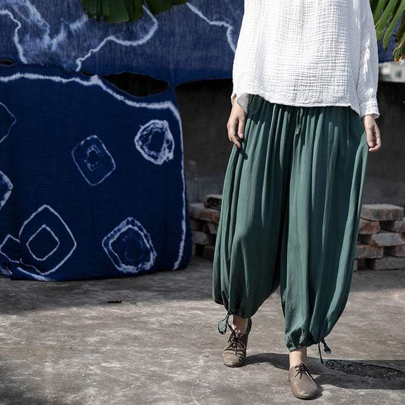 Elegantly Styled Pants for Everyday Wear