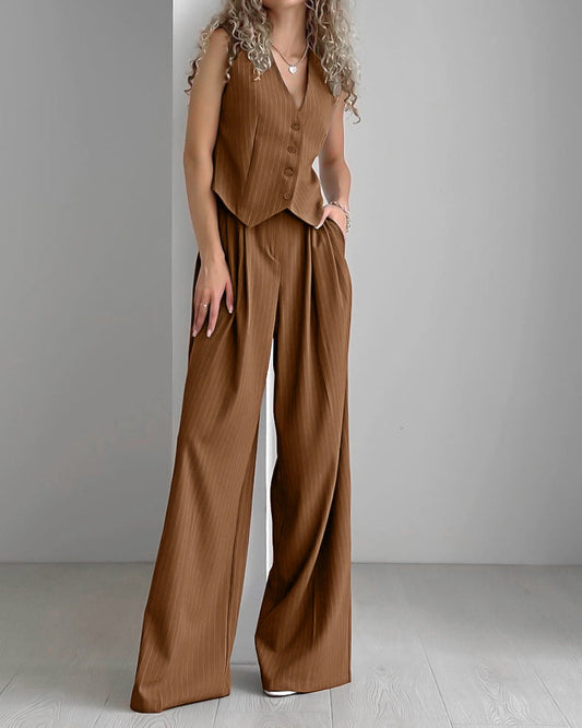 Elegantly Styled Pants for Everyday Wear