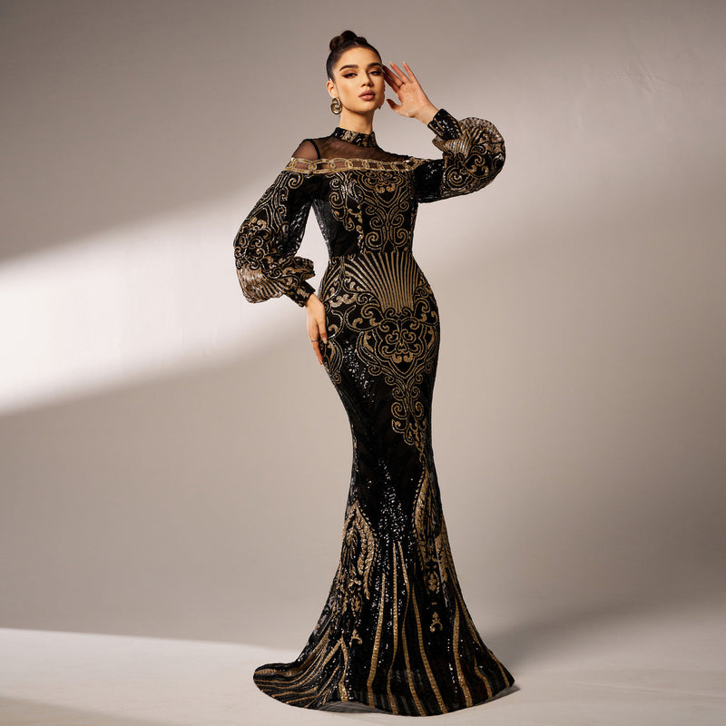 Well Tailored Dress with a Graceful Silhouette