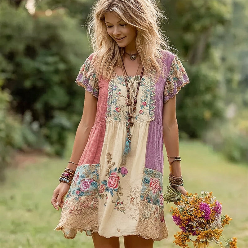 Effortlessly Elegant Dress with a Timeless Design