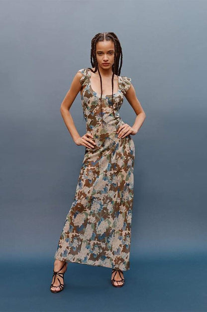 A Vintage Style Dress with Delicate Timeless Details