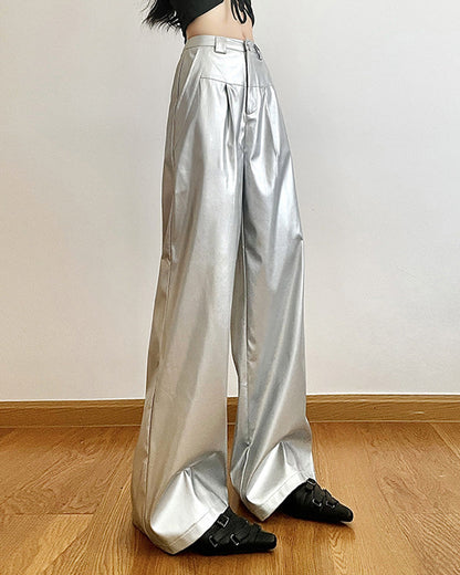 Effortlessly Elegant Pants with a Timeless Design