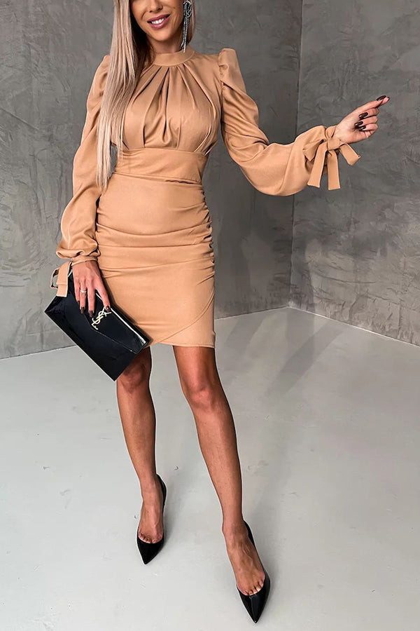 Effortlessly Elegant Dress with a Timeless Design