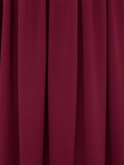 Well Tailored Dress with a Graceful Silhouette