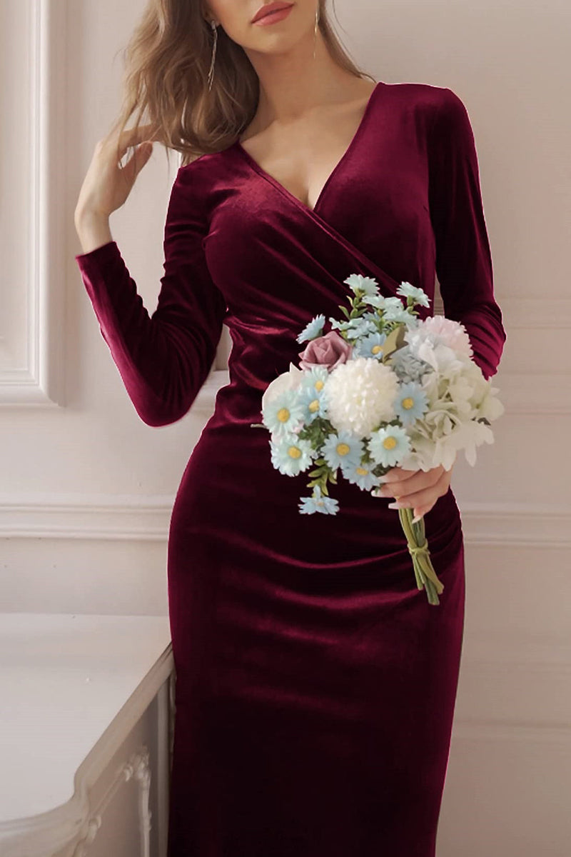 Effortlessly Elegant Dress with a Timeless Design
