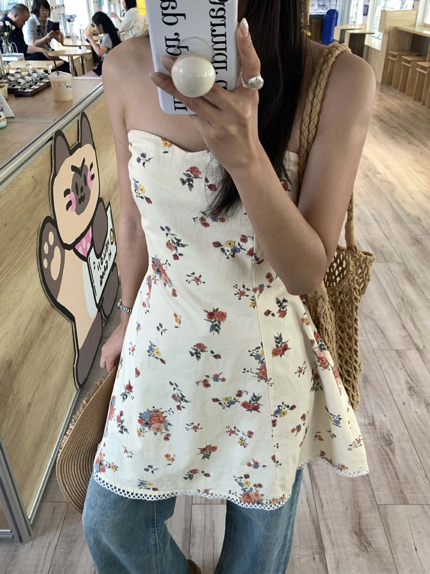 Classic Vintage & Enduringly Stylish Dress