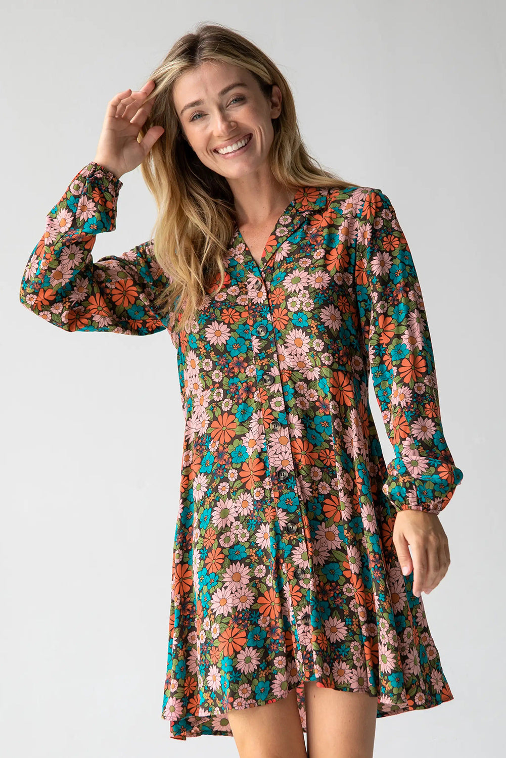Classic Vintage Dress with a Flattering Fit