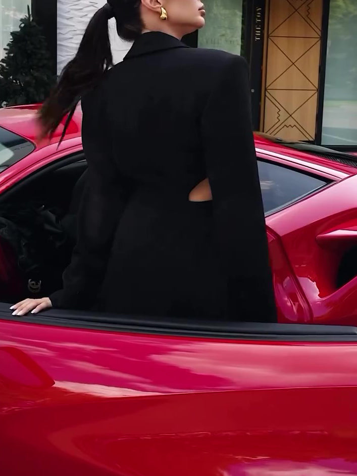 Well Tailored Garment with a Graceful Silhouette