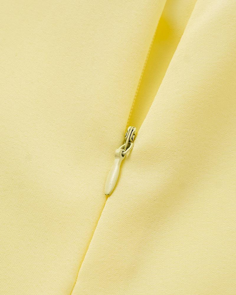 Sophisticated Dress with a Clean Classic Look