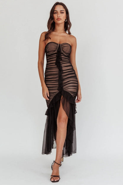 A Vintage Style Dress with Delicate Timeless Details