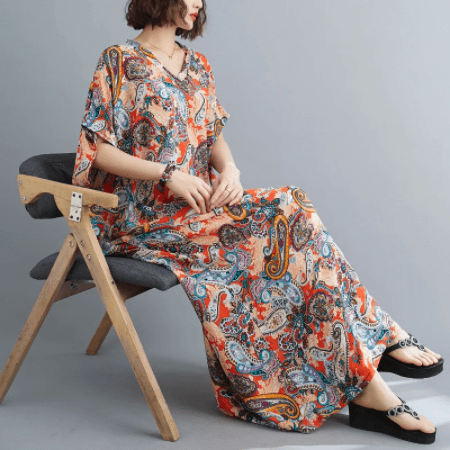 Beautifully Crafted Dress in a Classic Style