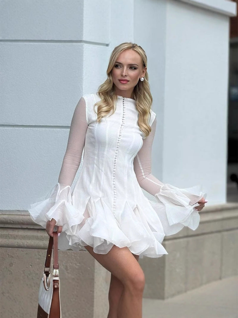 Beautifully Finished Dress in a Timeless Design