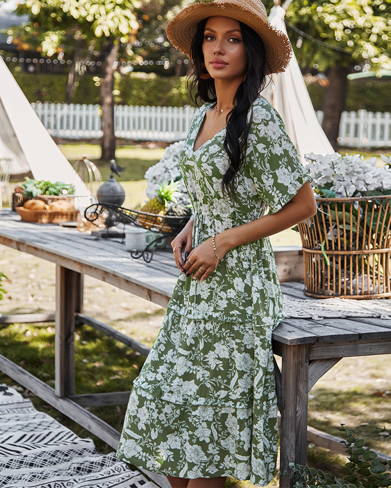Sophisticated Dress with a Clean Classic Look