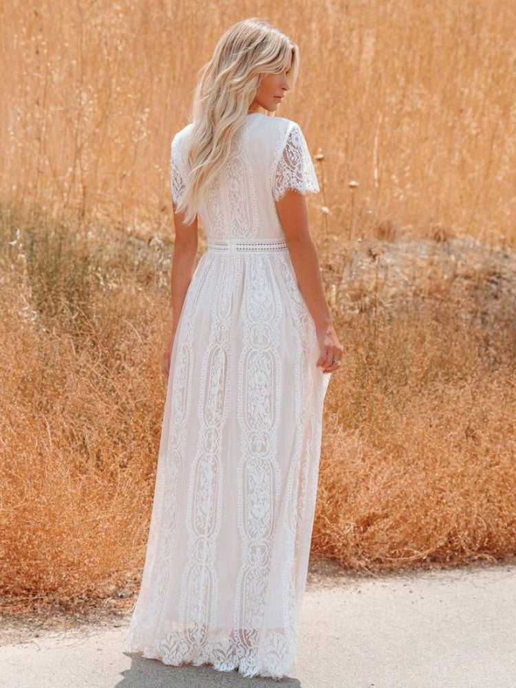 Sophisticated Dress with a Clean Classic Look