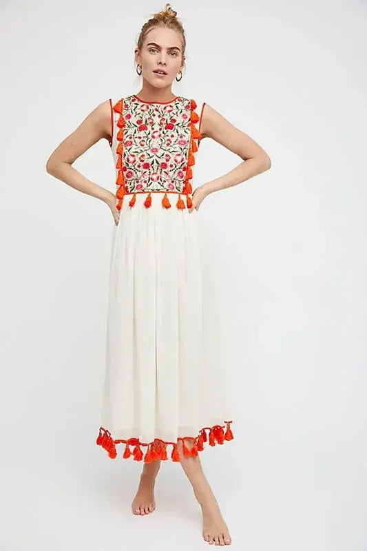 Classic Vintage Dress with a Flattering Fit