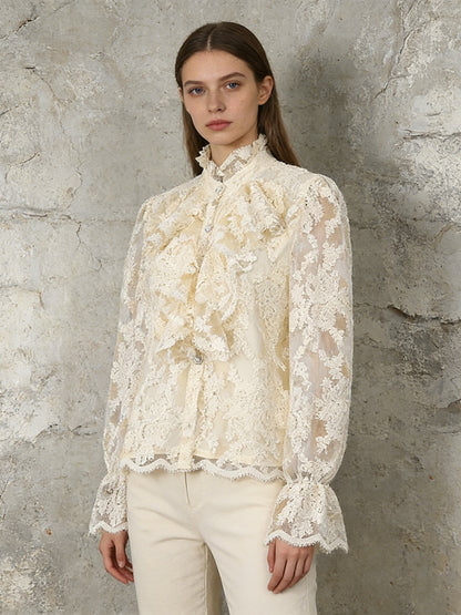 Classic Vintage Shirt with a Flattering Fit