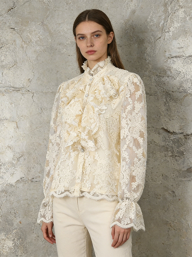 Classic Vintage Shirt with a Flattering Fit
