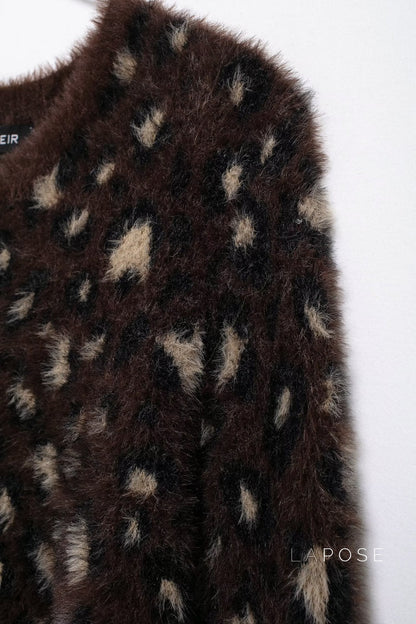 Classic Vintage Cardigan with a Flattering Fit