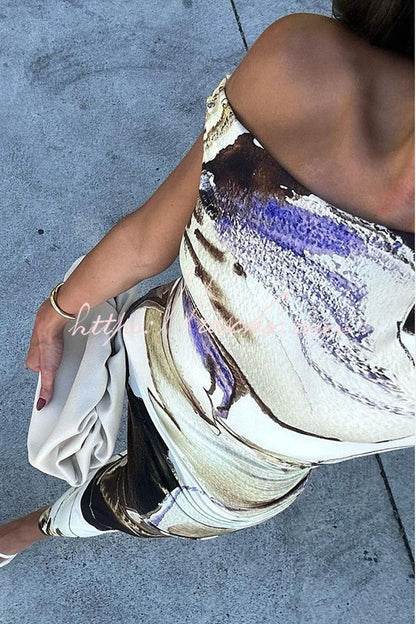 Sophisticated Dress with a Clean Classic Look