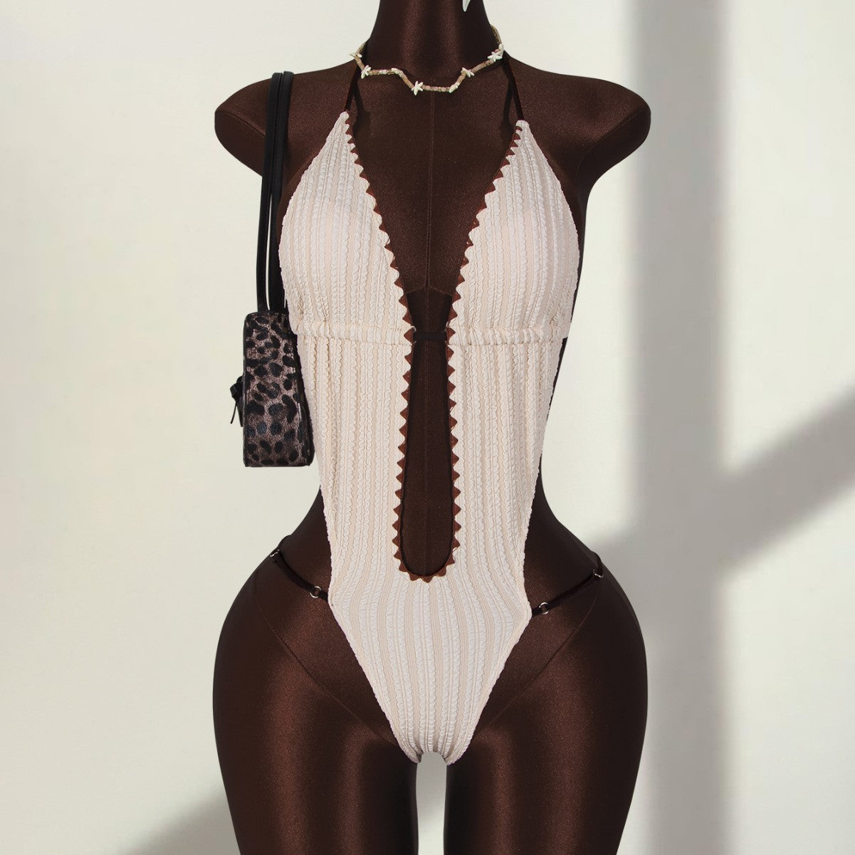 Sophisticated Garment with a Clean Classic Look