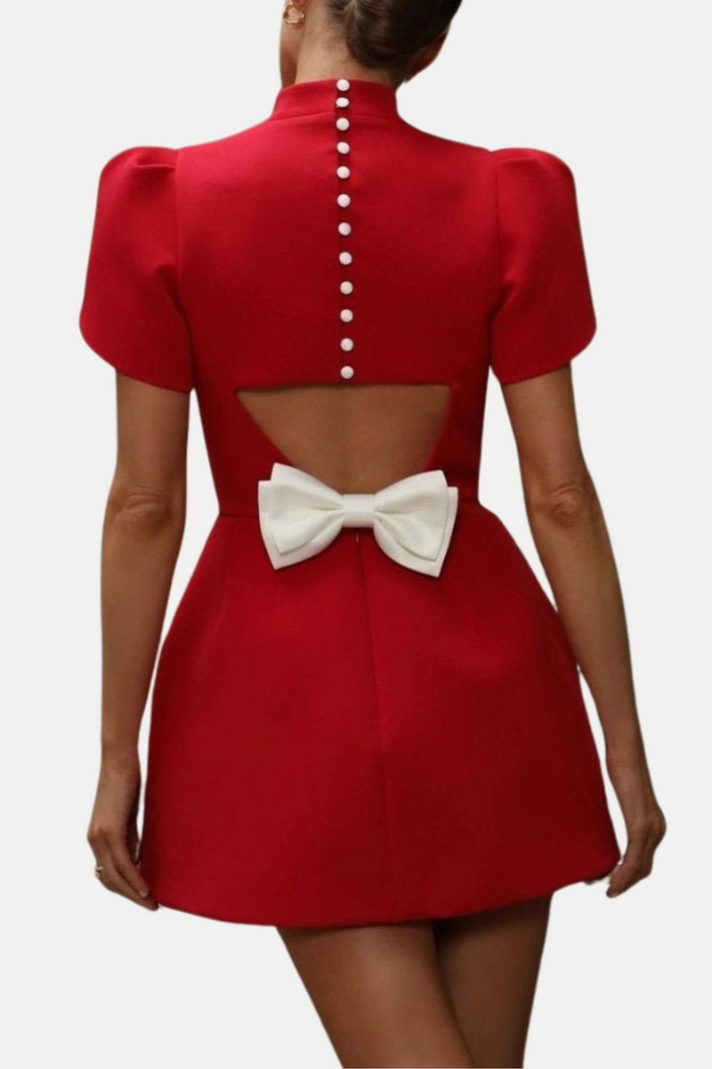 Effortlessly Elegant Dress with a Timeless Design