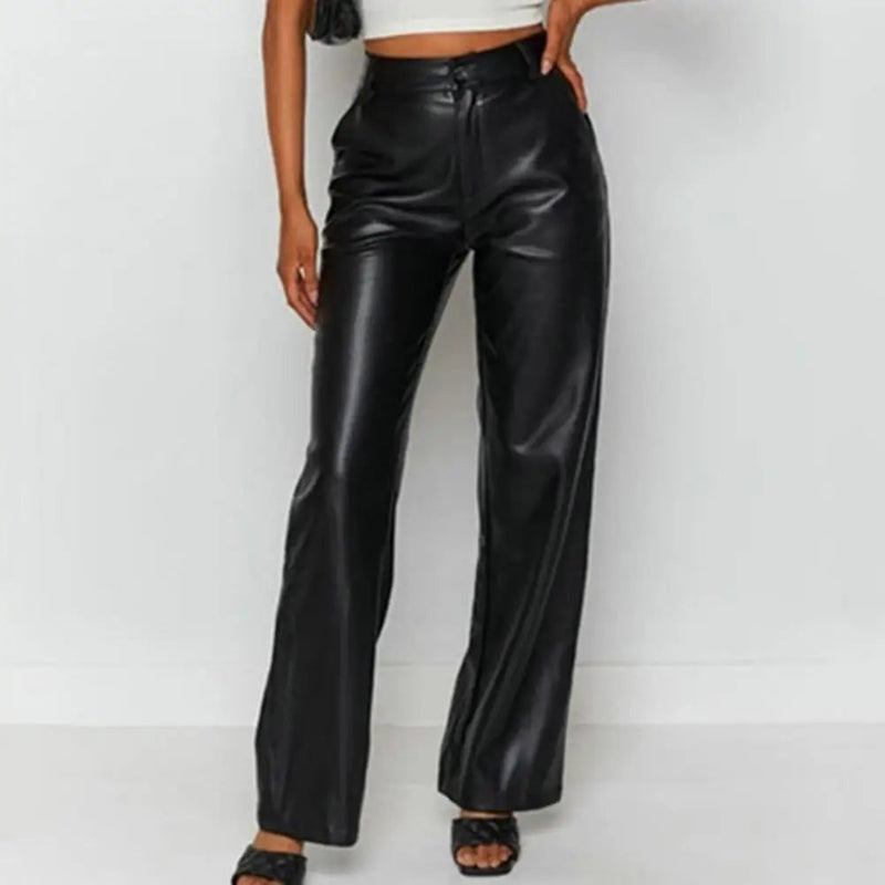 Well Tailored Pants with a Graceful Silhouette