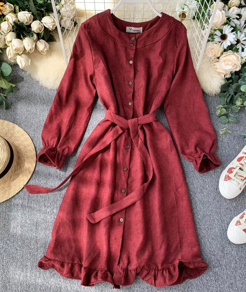 Classic Vintage Dress with a Flattering Fit