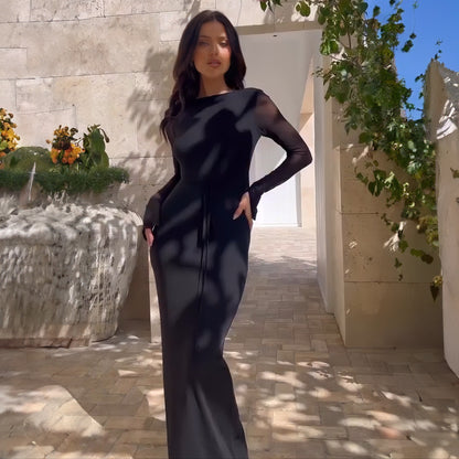 Effortlessly Elegant Dress with a Timeless Design