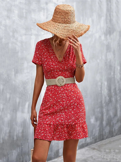 Effortlessly Elegant Dress with a Timeless Design