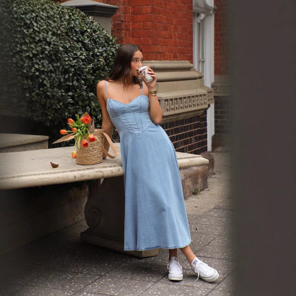 Beautifully Crafted Dress in a Classic Style