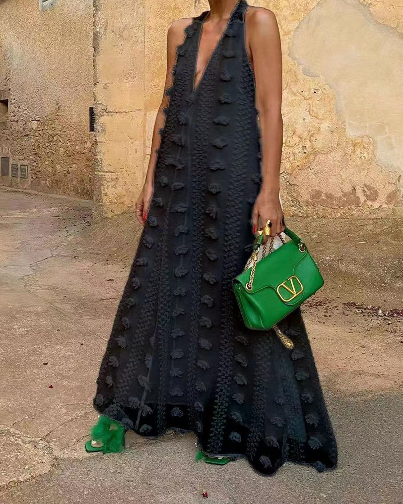 Sophisticated Dress with a Clean Classic Look