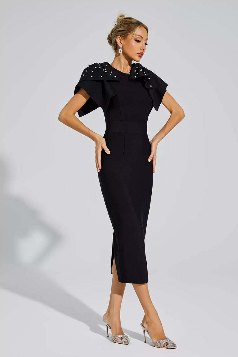 Gracefully Styled Dress for Any Occasion