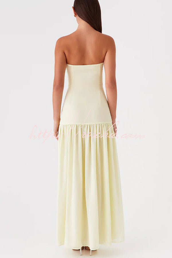 Sophisticated Dress with a Clean Classic Look