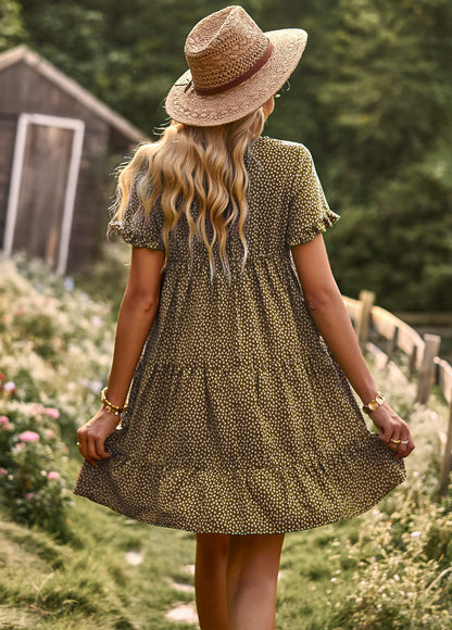 Classic Vintage Dress with a Flattering Fit