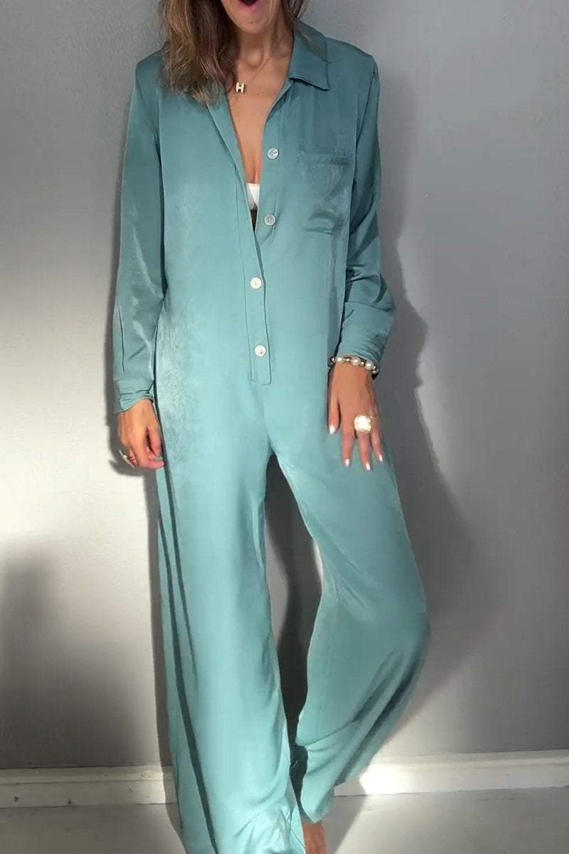 Effortlessly Elegant Garment with a Timeless Design