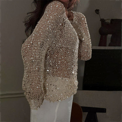 Effortlessly Elegant Top with a Timeless Design