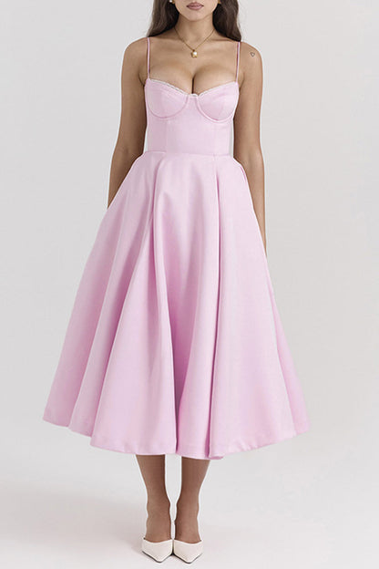 Beautifully Crafted Dress in a Classic Style