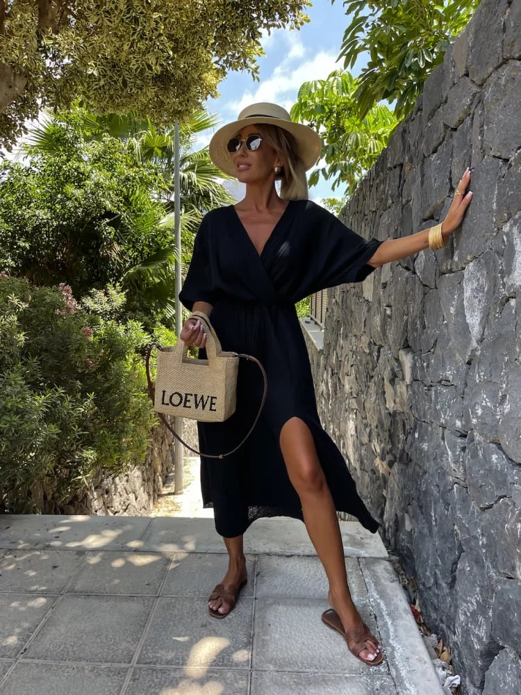 Gracefully Styled Dress for Any Occasion